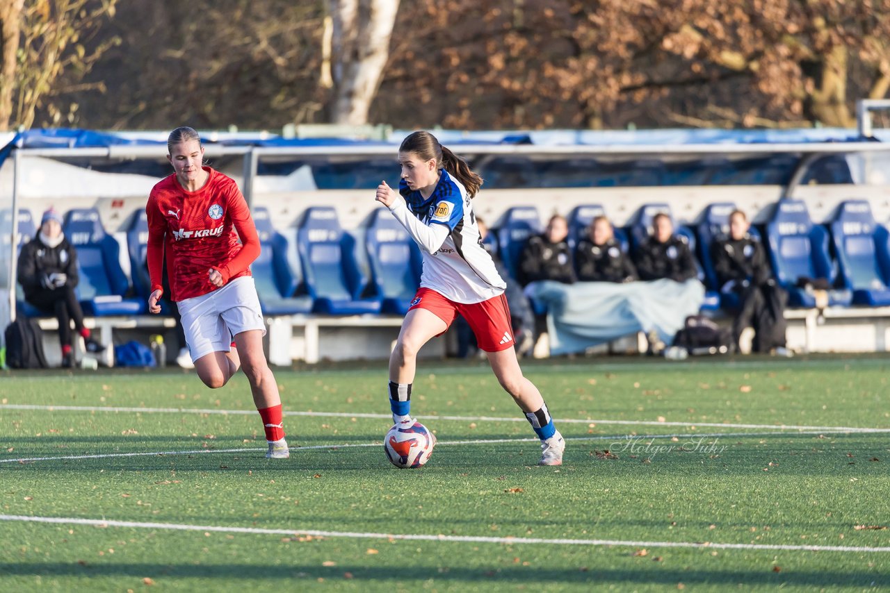 Bild 201 - wBJ Hamburger SV - Holstein Kiel : Ergebnis: 8:0